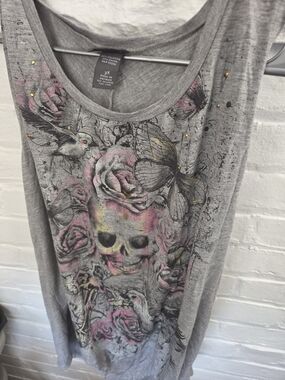 Dots Grey Tank Top with Pink Floral Skull & Gold Studs
